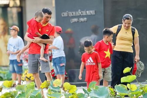 Thành phố mang tên Bác hòa chung nhịp đập trái tim cả nước