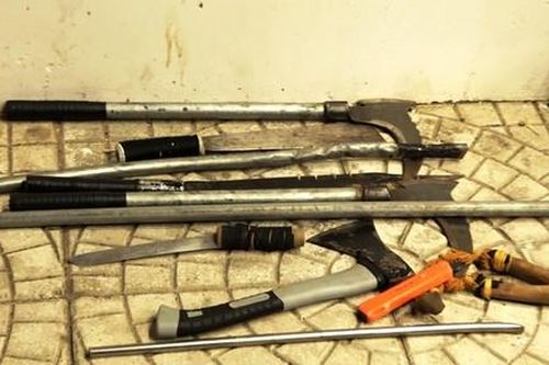 Bắt nhanh đối tượng có 3 tiền án, ném đá khiến 1 sinh viên nước ngoài chấn thương sọ não