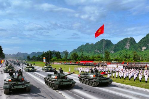 Báo quốc tế sửng sốt trước loạt vũ khí 'Made in Vietnam' tại lễ diễu binh 2/9