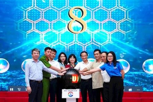 Kỷ niệm 80 năm Cách mạng Tháng Tám và Quốc khánh 2-9:Chuyển đổi số: Định hình vị thế quốc gia trong kỷ nguyên mới