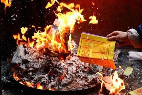 Những điều cần lưu ý khi tiến hành các nghi lễ cúng dịp Rằm tháng 7 âm, không phải ai cũng biết