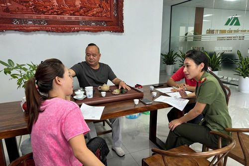 Hoàn thành chỉ tiêu 100% người nước ngoài được định danh điện tử mức độ 2