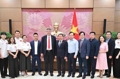 Hiệp hội Doanh nhân và Đầu tư Việt Nam - Hàn Quốc tham dự nhiều sự kiện nhân kỷ niệm 80 năm Quốc khánh