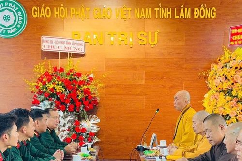 Bộ Chỉ huy quân sự tỉnh Lâm Đồng thăm Giáo hội Phật giáo tại địa phương