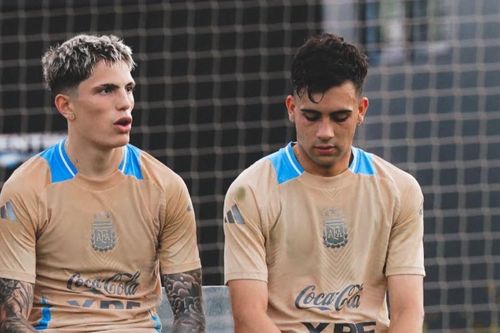 Chelsea gạt tân binh Argentina khỏi đội dự Champions League