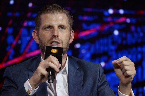 2 con trai ông Trump trở thành tỷ phú Bitcoin