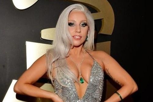 Lady Gaga hủy show đột ngột