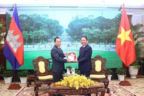 Thúc đẩy hợp tác, phát triển du lịch Việt Nam - Campuchia