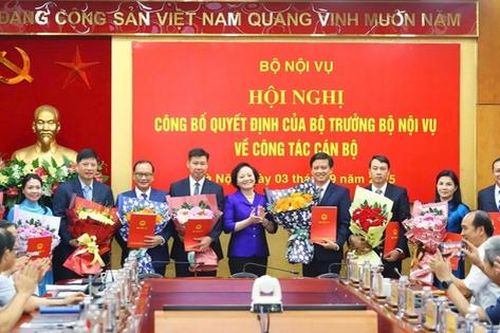 Bộ Nội vụ điều động, bổ nhiệm cán bộ