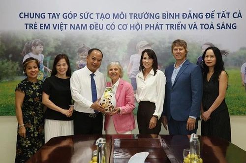 Tiếp tục các hoạt động hỗ trợ phẫu thuật dị tật khe hở môi, vòm miệng cho trẻ em