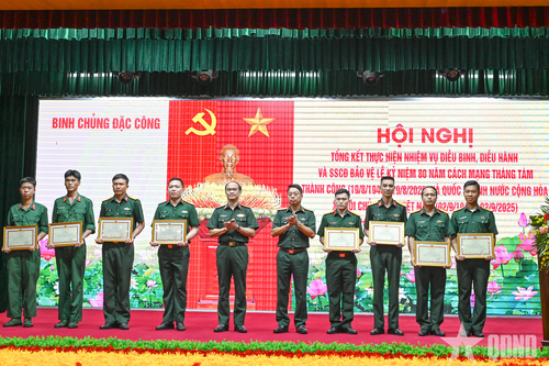 Binh chủng Đặc công tổng kết thực hiện nhiệm vụ diễu binh, diễu hành