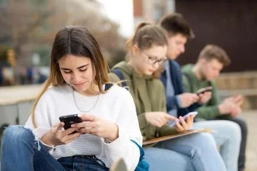 Khi mạng xã hội trở thành gánh nặng tinh thần cho giới trẻ