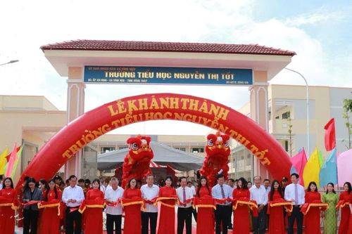Khánh thành trường tiểu học mang tên liệt sĩ Nguyễn Thị Tốt
