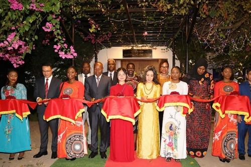 Khánh thành không gian Hồ Chí Minh trong ngày Tết Độc lập tại Tanzania
