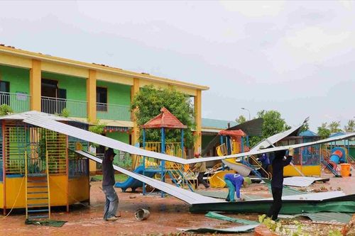 Nhiều địa phương chưa hoàn thành khắc phục cơ sở giáo dục bị thiệt hại do bão, Thủ tướng chỉ đạo khẩn