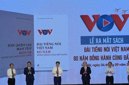 Đài Tiếng nói Việt Nam ra mắt ấn phẩm lịch sử kỷ niệm 80 năm thành lập