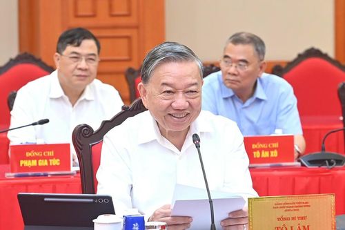 Mặt trận Tổ quốc và các đoàn thể cần chủ động tham gia giải quyết các vấn đề lớn của xã hội