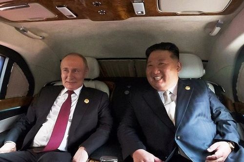 Báo Triều Tiên đăng tải loạt ảnh về chuyến công du Trung Quốc của Chủ tịch Kim Jong Un