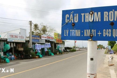 Cần Thơ: Làng nghề đan lưới Thơm Rơm nhộn nhịp vào mùa nước nổi