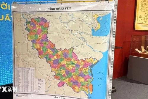 Lần đầu ra mắt các ấn phẩm 'Bản đồ Việt Nam 34 tỉnh, thành'