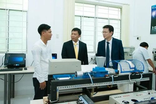 Trường Đại học Trà Vinh: Thêm 3 ngành kỹ thuật đạt kiểm định ABET