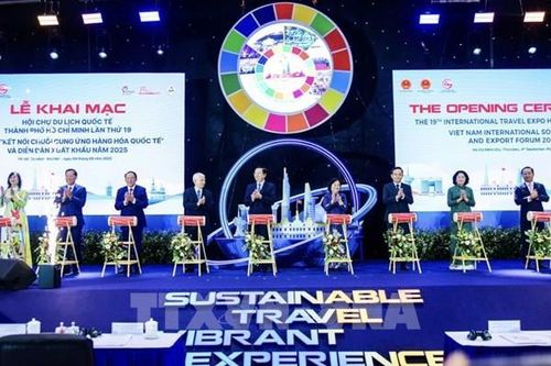 Khai mạc chuỗi sự kiện kết nối thương mại – du lịch quốc tế