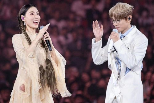 Trương Bá Chi sau đêm nhạc tái xuất: 'Tôi chẳng có tài năng gì cả'