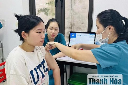 Tạo 'lá chắn' miễn dịch cộng đồng