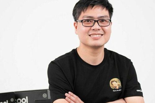 Local brand trả mặt bằng hàng loạt, trong khi Coolmate, Yody… vẫn bán online ầm ầm, thu 9.000 tỷ nửa đầu năm