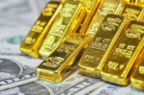 Điều gì đã đẩy giá vàng lên cao kỷ lục?