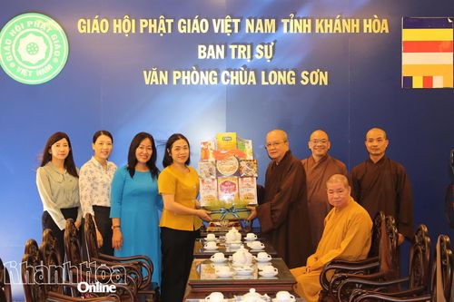 Lãnh đạo Ủy ban MTTQ Việt Nam tỉnh Khánh Hòa thăm các cơ sở tôn giáo nhân dịp lễ Vu Lan năm 2025