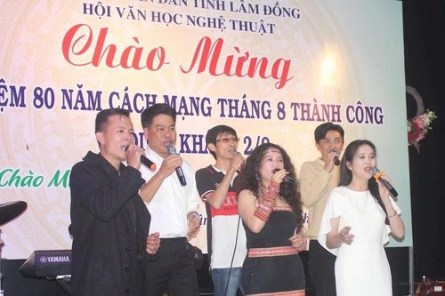 Giao lưu biểu diễn nghệ thuật Ngày Âm nhạc Việt Nam