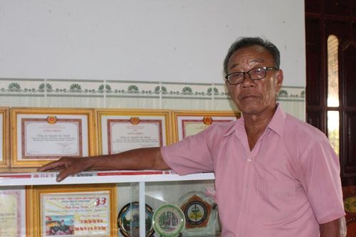 'Còn sức là còn cống hiến'