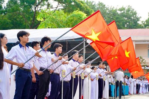 Gần 809.000 học sinh Lâm Đồng bước vào năm học mới