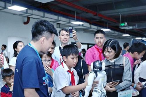 STEAMese Festival 2025 - Đưa AI thành công cụ gần gũi