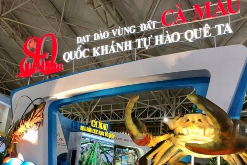 Cà Mau kéo dài triển lãm thành tựu tại Hà Nội đến 15/9