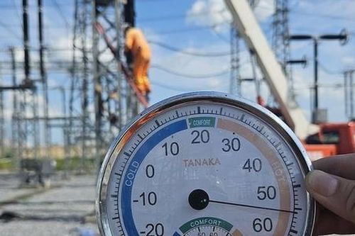 EVN nói gì trước phản ánh hóa đơn tiền điện tháng 8 của người dân?