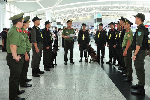 Công an Cảng hàng không quốc tế Nội Bài những ngày tất bật phục vụ Đại lễ A80