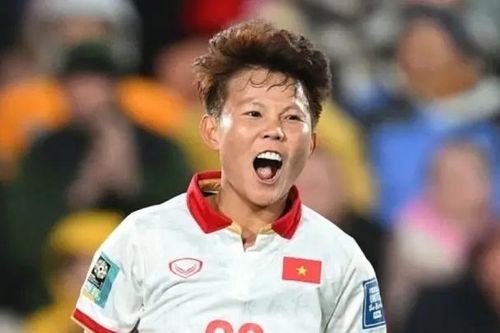 Bích Thùy góp mặt ở đội hình tiêu biểu ASEAN Cup nữ