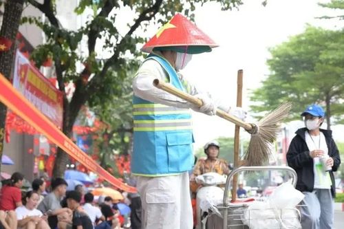 Ứng xử trách nhiệm vì Thủ đô văn minh