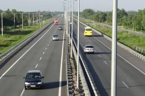 Quản lý hành lang an toàn đường bộ, hạ tầng giao thông