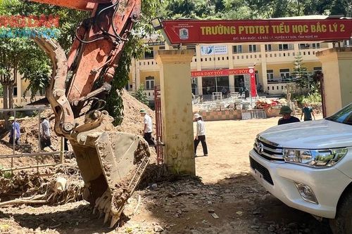 Thủ tướng: Bảo đảm điều kiện khai giảng năm học mới cho học sinh, nhất là khu vực bị ảnh hưởng thiên tai