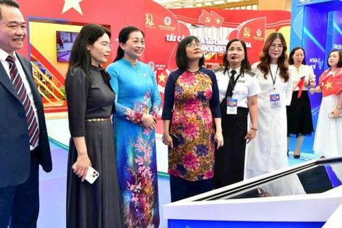 Miễn phí chi phí mặt bằng, vận hành, dịch vụ cho triển lãm thành tựu đất nước