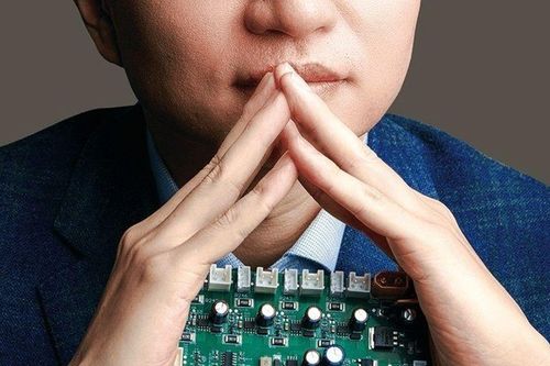 Bỏ ghế sếp lương khủng để làm robot... xào rau, giám đốc công nghệ khiến cả ngành ẩm thực ngỡ ngàng