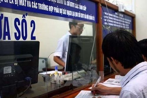 Cải cách thủ tục: Cấp giấy phép lái xe 4,5 ngày, giảm 30 % lệ phí đăng ký xe từ 2025