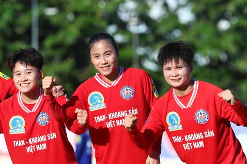 Giải bóng đá nữ VĐQG 2025: Than Khoáng sản Việt Nam giành 1 điểm quý giá
