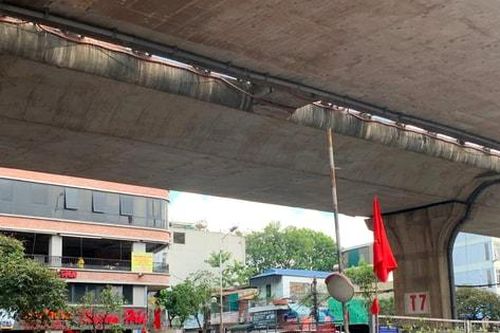 Hà Nội di dời ngay các bãi trông giữ xe ra khỏi gầm cầu