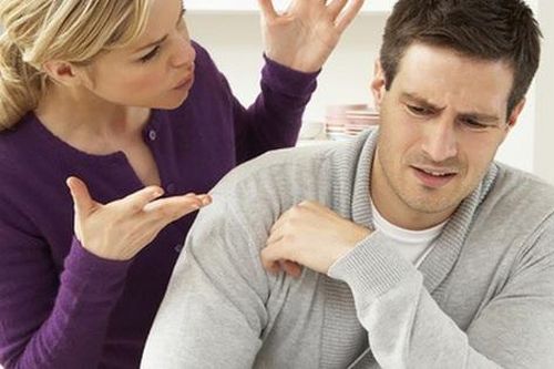 Xây nhà 2 tỷ, chăm con, lo việc nhà nhưng vẫn bị vợ đòi chia tài sản, ly hôn