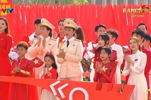 Hành trình đầy tự hào của bé gái nhỏ tuổi nhất tham gia biểu diễn kỷ niệm 80 năm Quốc khánh