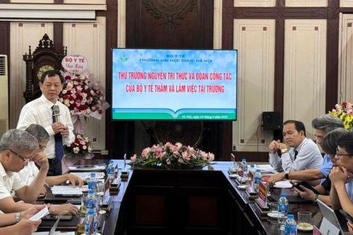 Đẩy mạnh đào tạo dược lâm sàng, quản lý dược để chăm sóc sức khỏe nhân dân tốt hơn